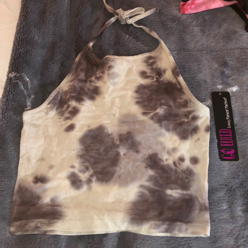 crop top